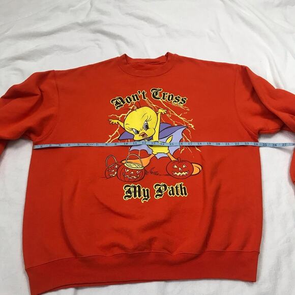 Tweety‎ don’t cross my path crew neck pullover L - Picture 7 of 8